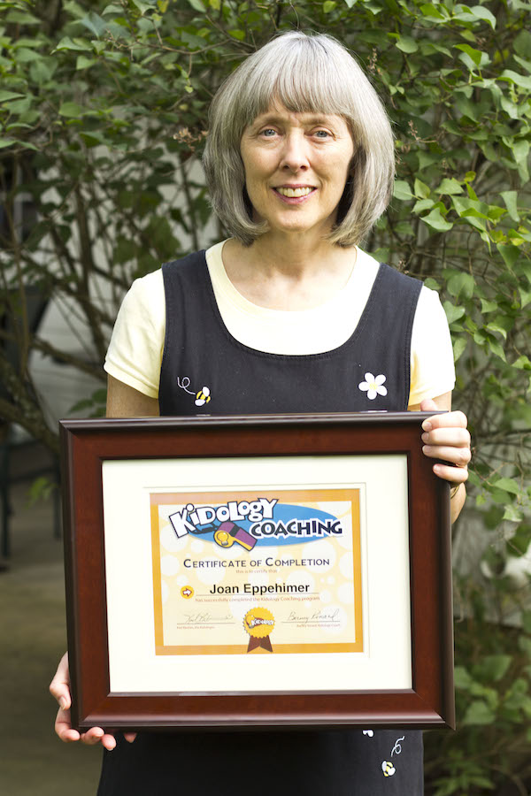 Joan_with_Kidology_certificate600